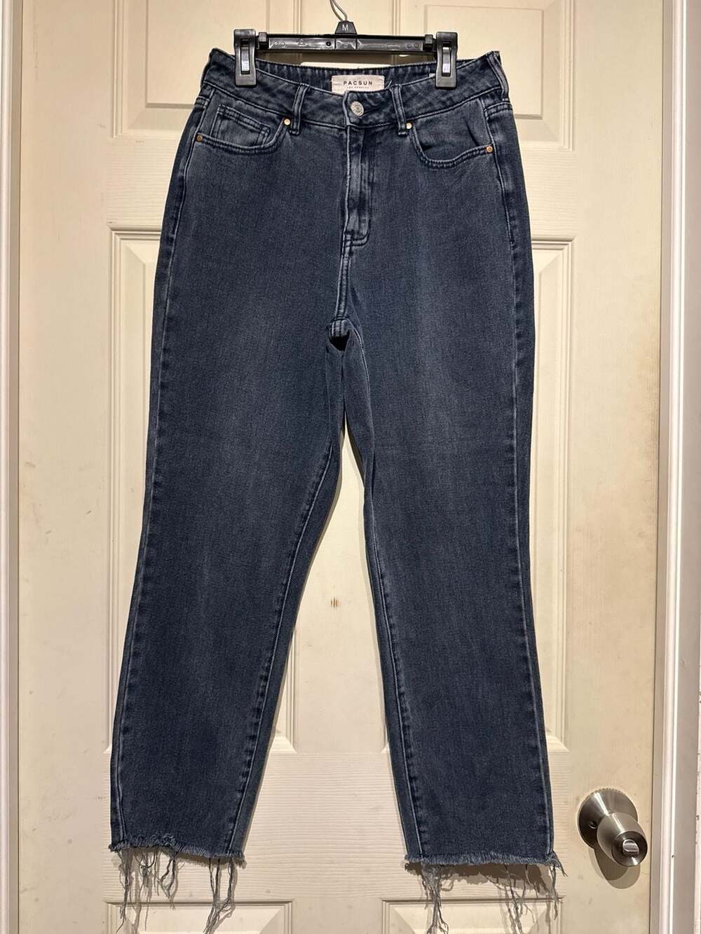 Pacsun Mom Jean Size 25 Gray Wash Raw Hem Denim